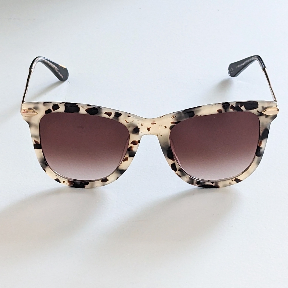 KREWE Simone Sunglasses in Oyster - Picture 2 of 8
